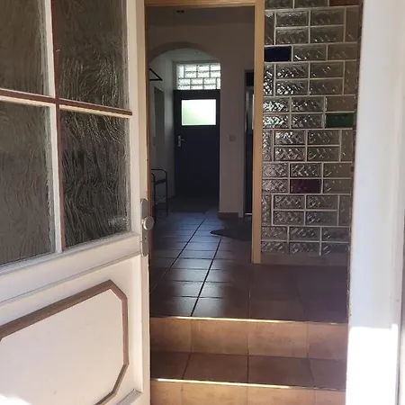 Alex Meissner Apartment